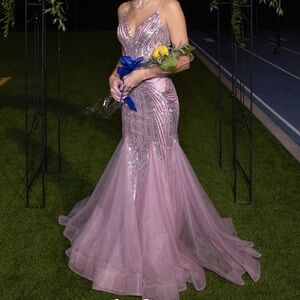 BEAUTIFUL pink homecoming/prom dress